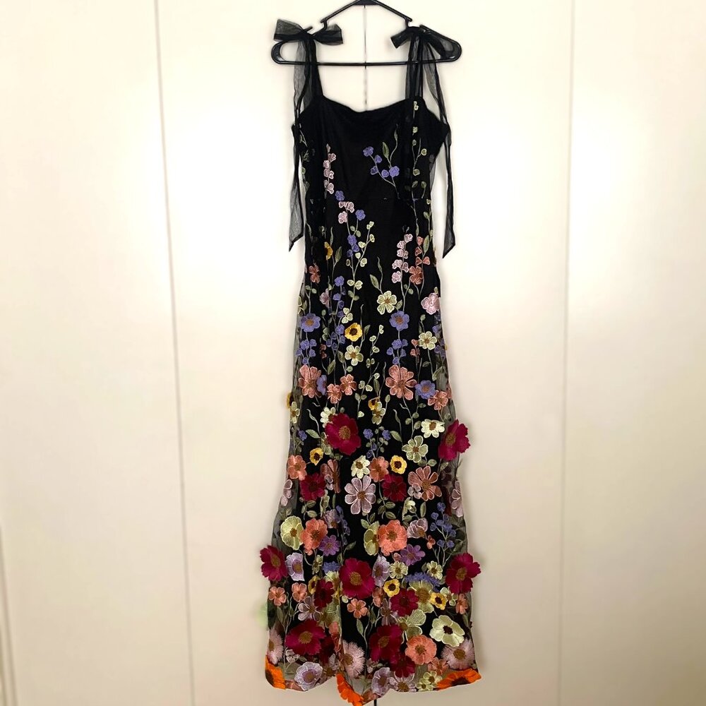 NWT Lulu's Black Floral Applique 3D Formal Holiday Maxi Dress Gown Size Large